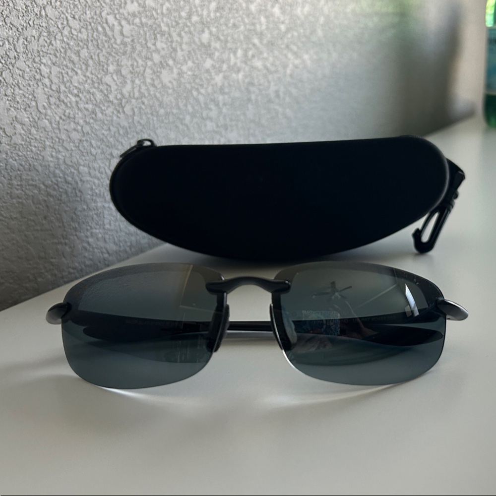 Maui Jim Black Sunglasses